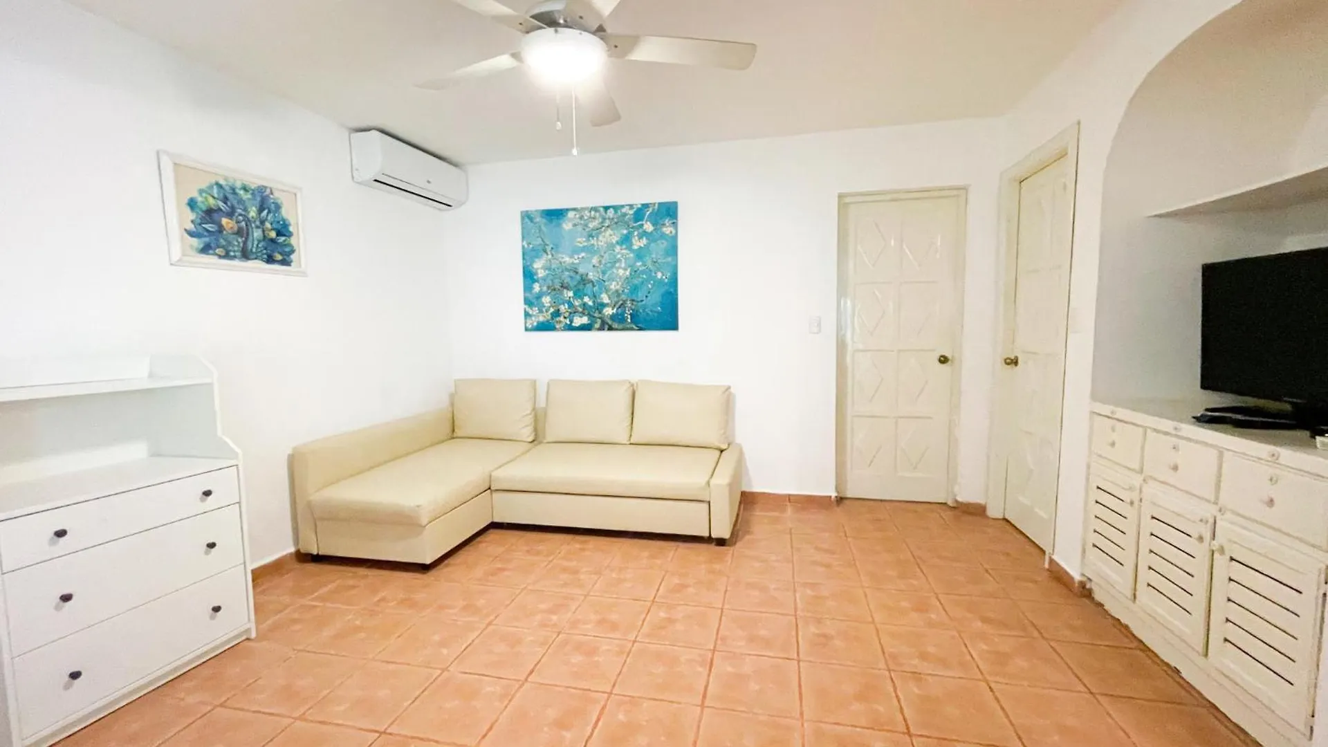 Resort Beach Condo-Hotel With Villas & Private Apartments Wifi Bbq Beach Club & Spa Punta Cana