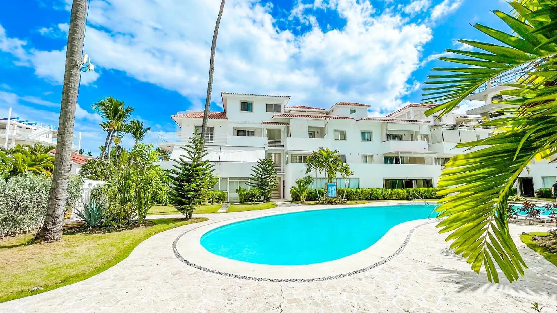 Resort Beach Condo-Hotel With Villas & Private Apartments Wifi Bbq Beach Club & Spa Punta Cana